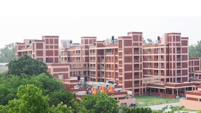Indian Institute of Technology Kanpur campus and institute